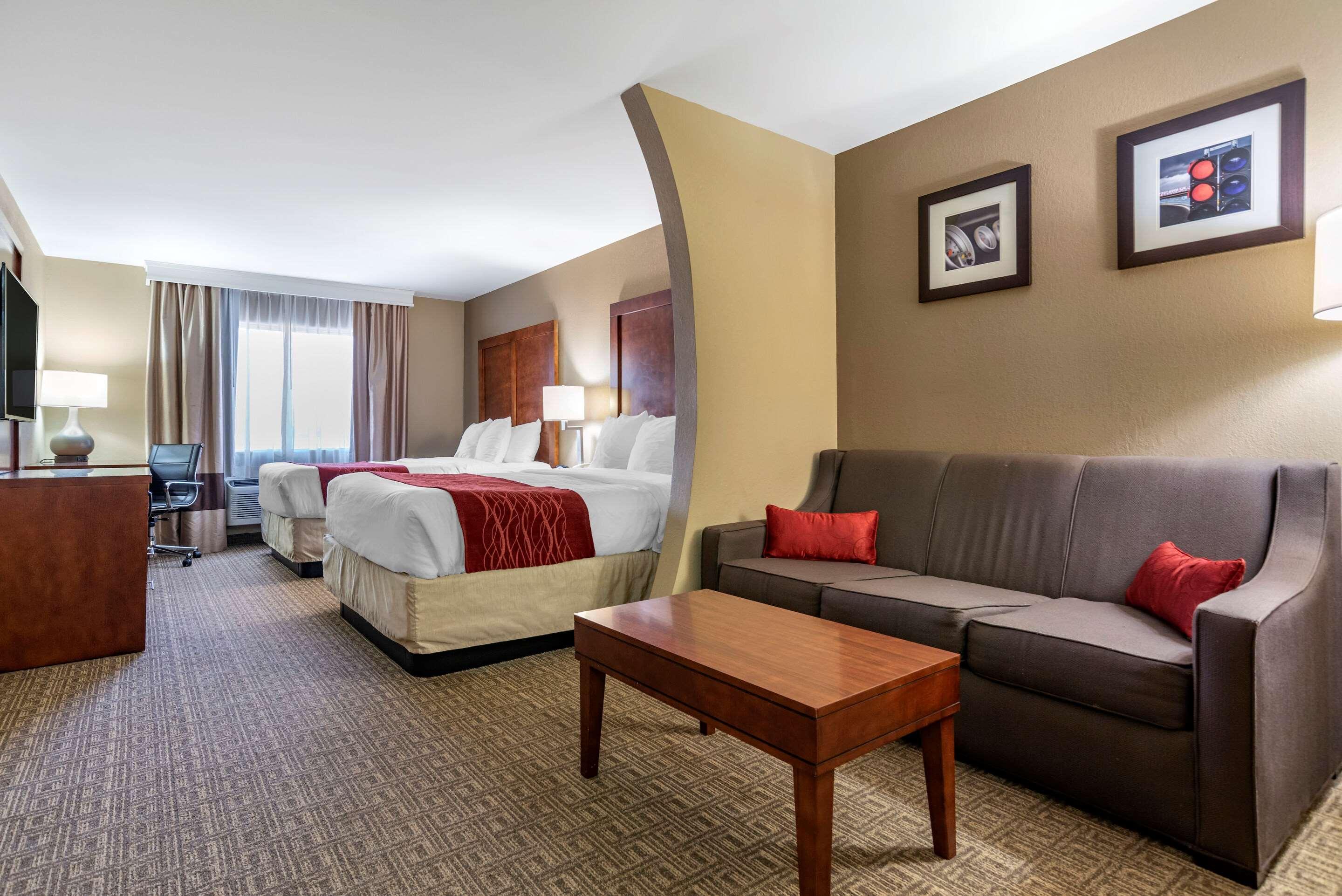 Comfort Inn & Suites Leeds I-20 Εξωτερικό φωτογραφία