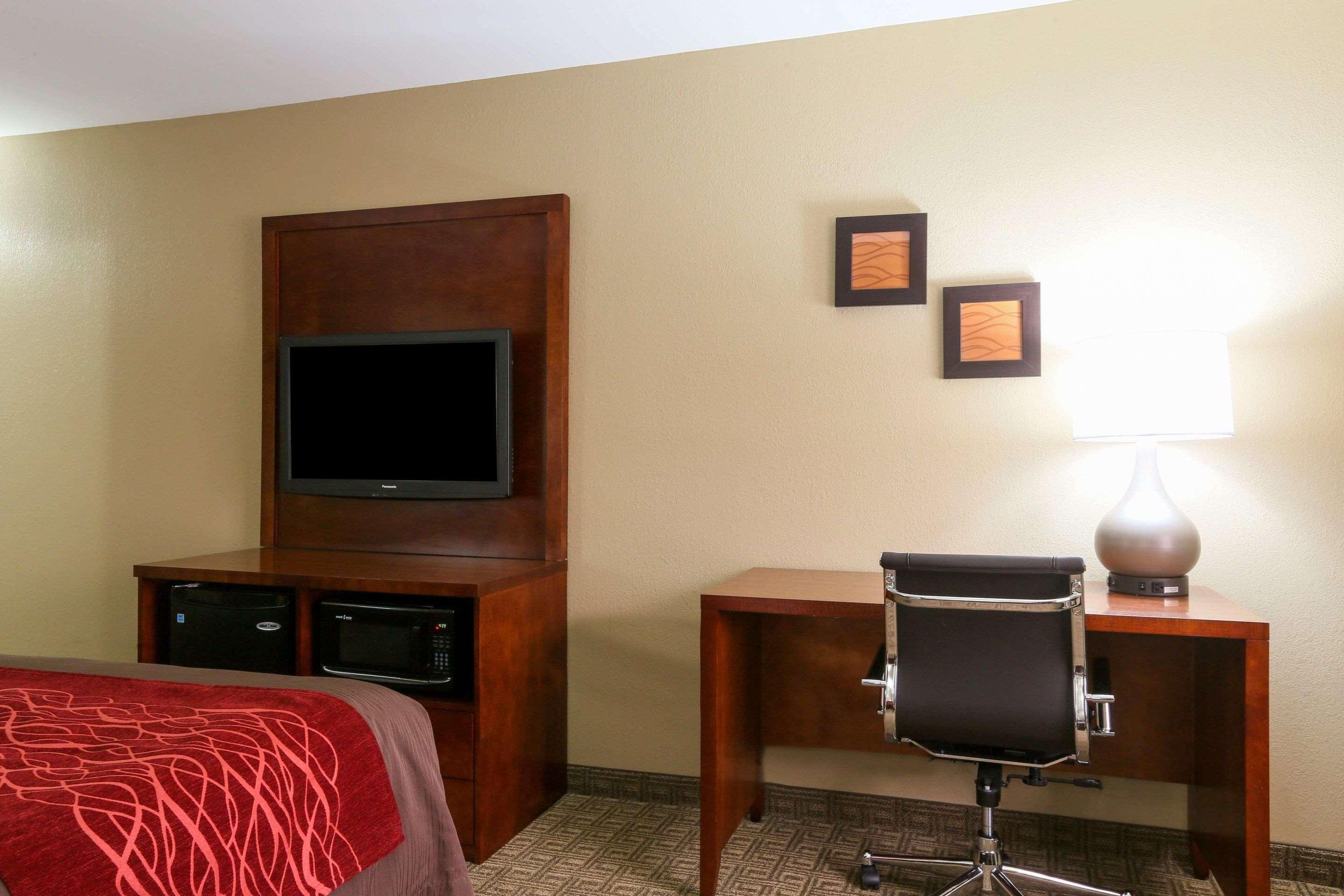 Comfort Inn & Suites Leeds I-20 Εξωτερικό φωτογραφία