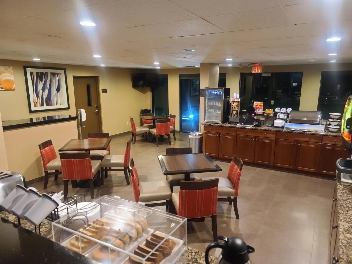 Comfort Inn & Suites Leeds I-20 Εξωτερικό φωτογραφία
