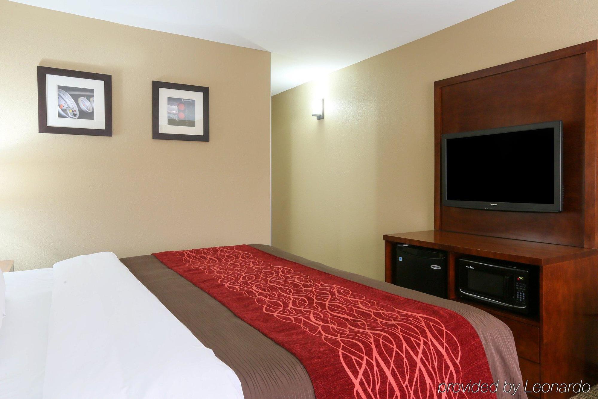 Comfort Inn & Suites Leeds I-20 Εξωτερικό φωτογραφία
