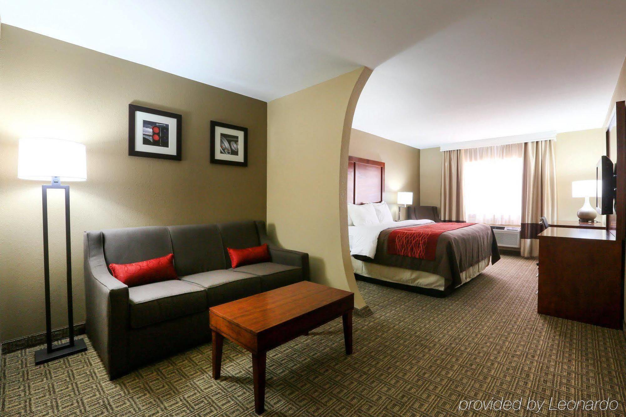 Comfort Inn & Suites Leeds I-20 Εξωτερικό φωτογραφία